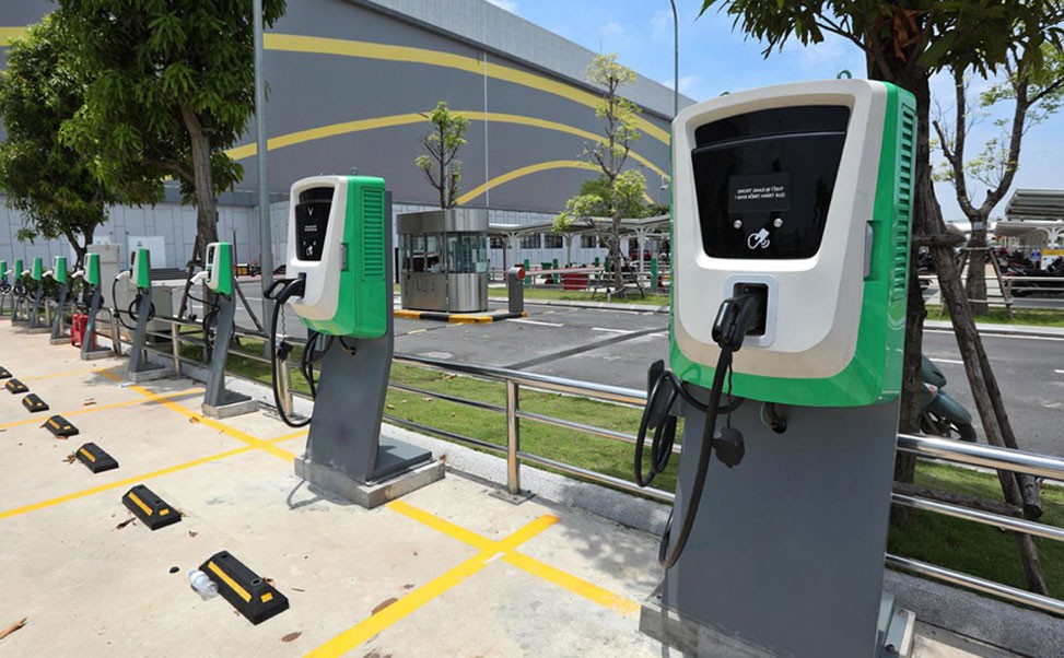 康普利汽車充電樁市場定位品牌建設