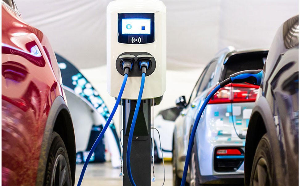 新能源電動(dòng)汽車充電樁：綠色出行時(shí)代的黃金搭檔